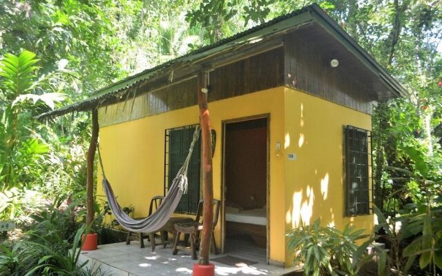 MI Casa Hostel & Hotel El Tesoro