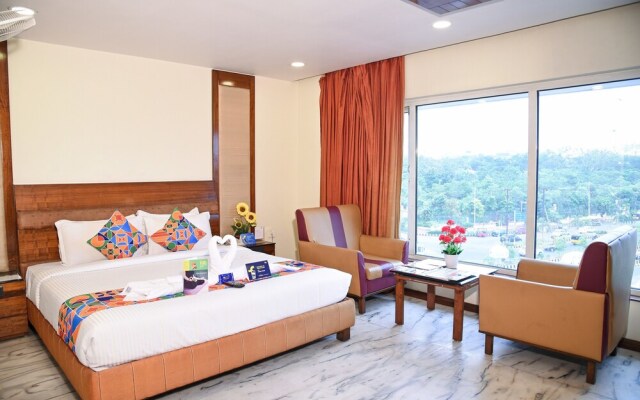 Fabhotel Rr Grand Daba Garden