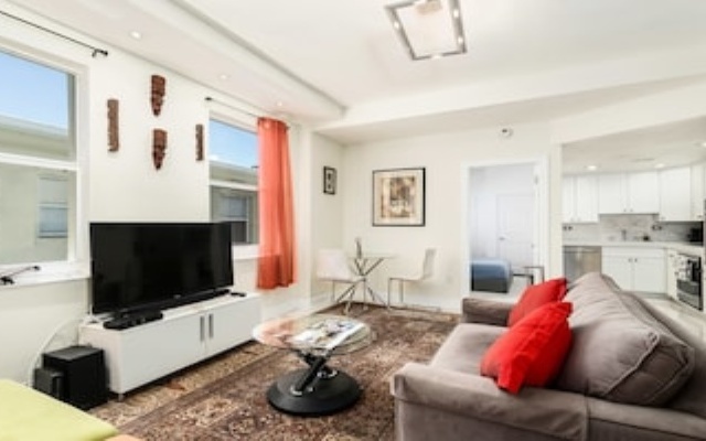 2 bedroom 2 bath apt in South Beach