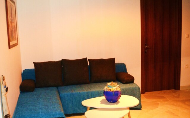 Farma House