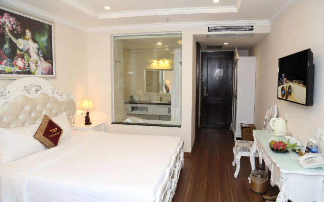 Tuyet Son Hotel