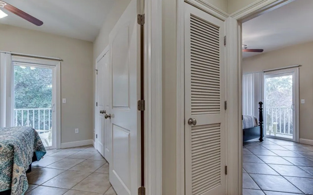 Laguna Breeze Unit C