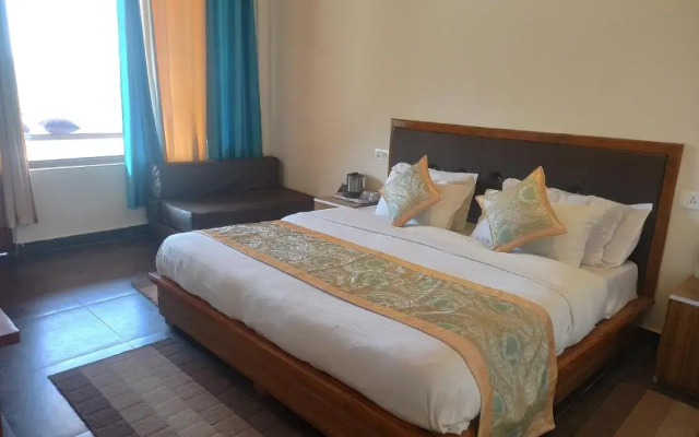 Naina Bird Resort