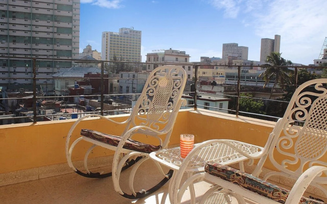 La Terraza de Doña Clara VEDADO