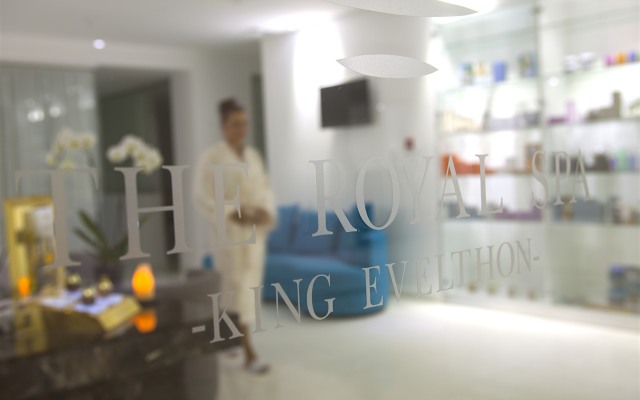 King Evelthon Beach Hotel & Resort