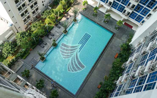 New Furnished 2BR Apartment at Capitol Park Residence By Travelio