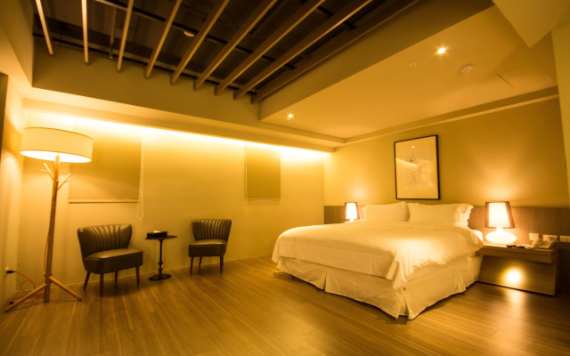 No. 9 Hotel