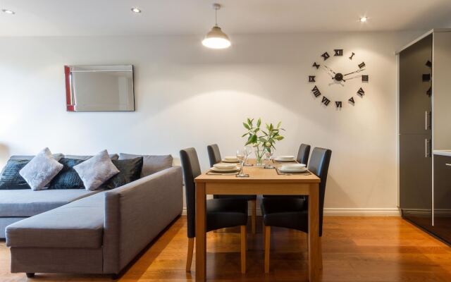2-bedroom Apartment Riverside Wharf