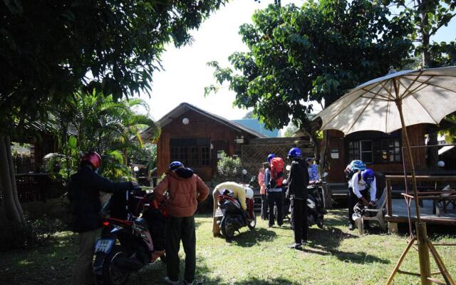 Pai Cat Hut Guesthouse