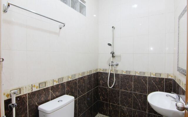 OYO 90103 Hotel Palem