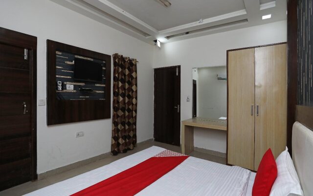 Hotel Vanaya Palace by OYO Rooms