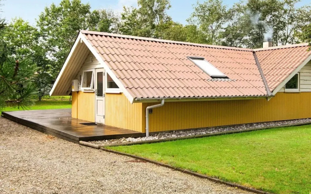 6 Person Holiday Home in Hemmet-by Traum