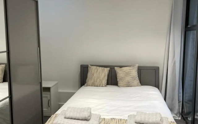 4 Islington Park Street