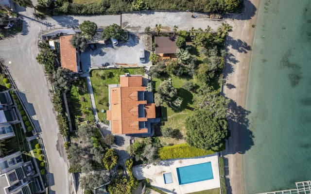 Sea Houses