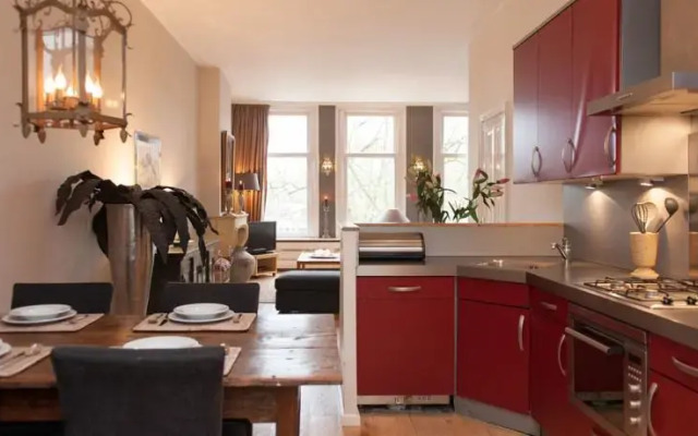Cosy Canal View apartment