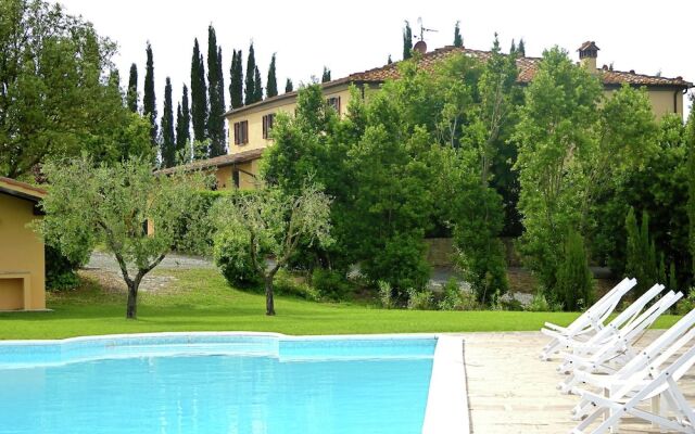 Beautiful Villa in Lari, with swimming pool