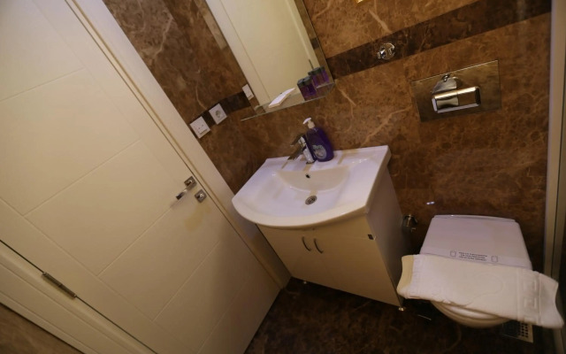 Truemar Hotels & Suites
