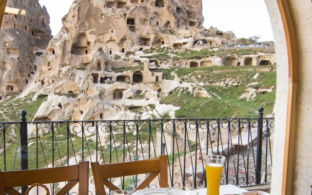 Caldera Hotel