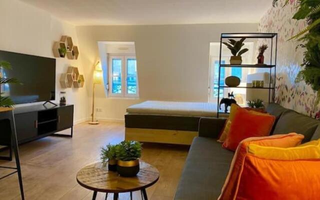 Theatre 11 - Hypercentre Historique De Dijon