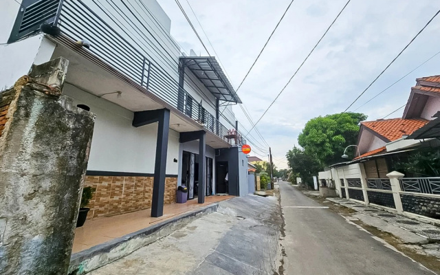 Guest House Hamz Syariah RedPartner — 2-star hotel in Serang