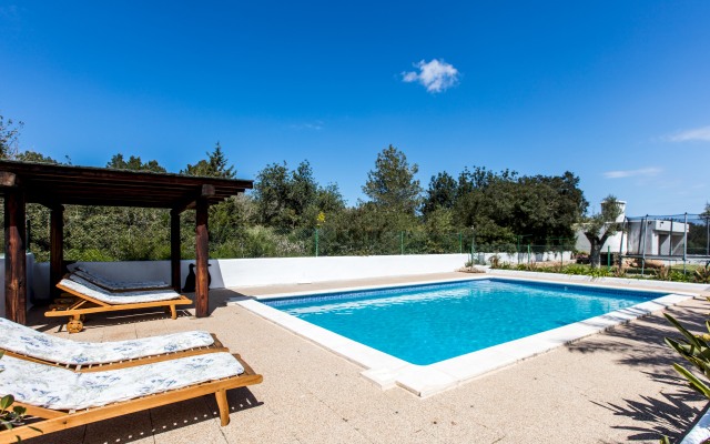 Villa con piscina en Santa Gertrudis