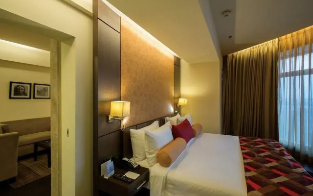 5 By Oyo Metropolitan