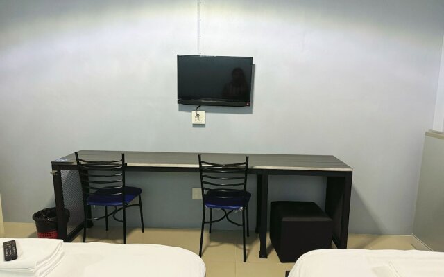 OYO 75506 Ratchapruek Apartment Suphanburi