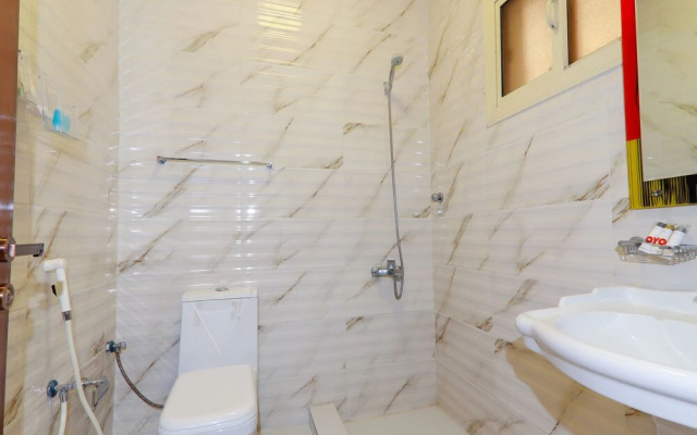 Oyo 163 Al Sadarh Furnished Units