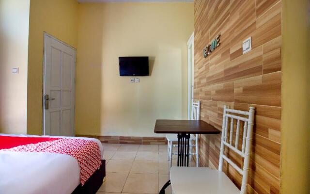 OYO 3249 Wijaya Kusuma Residence