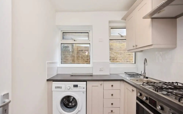 The Maida Hill Hideout - 2bdr Flat With Courtyard