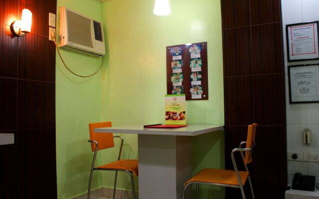 Mahal Kita Drive Inn