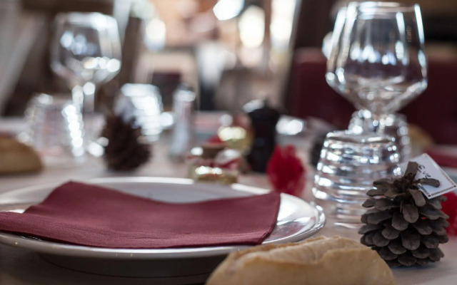 Hôtel Le Loup Blanc