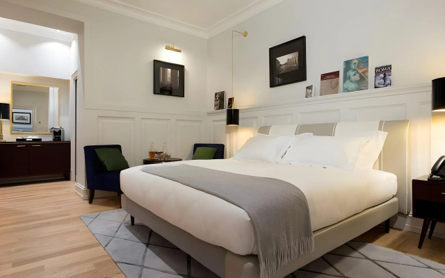 Roof Suite Rome Historic Residence