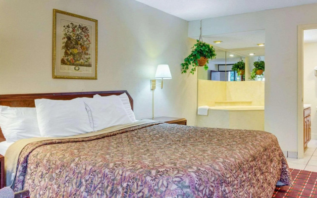 Rodeway Inn Norcross