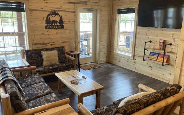 Keweenaw Waters Resort