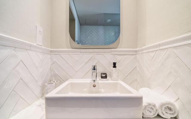 LIV The City Suites