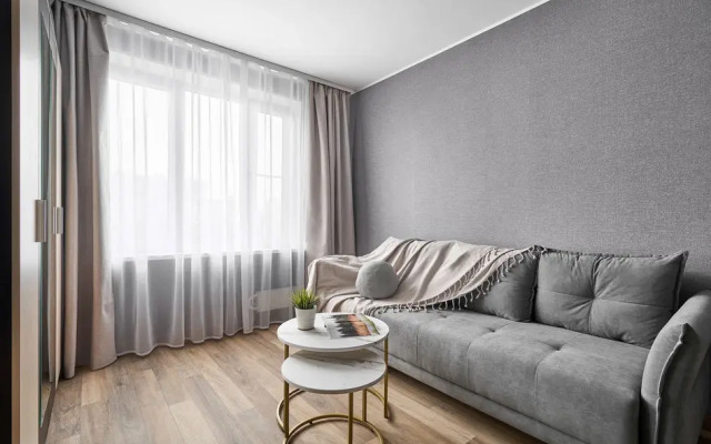 Светлый дом на Новочеркасском бульваре