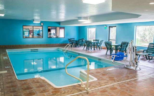 Quality Inn & Suites South Bend Airport