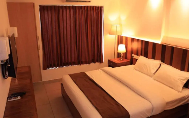 Laly’s Residency