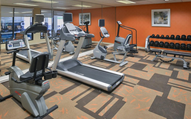 Courtyard Suwanee by Marriott