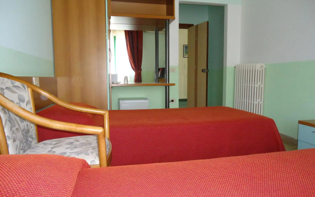 Motel Boston