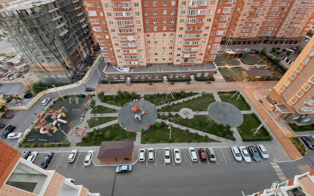 Apartments Green FOX on st. Latysheva, 3e/1