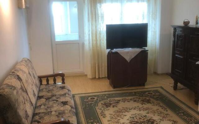 Apartament Tedy,Faleza Nord la 60 m de mare