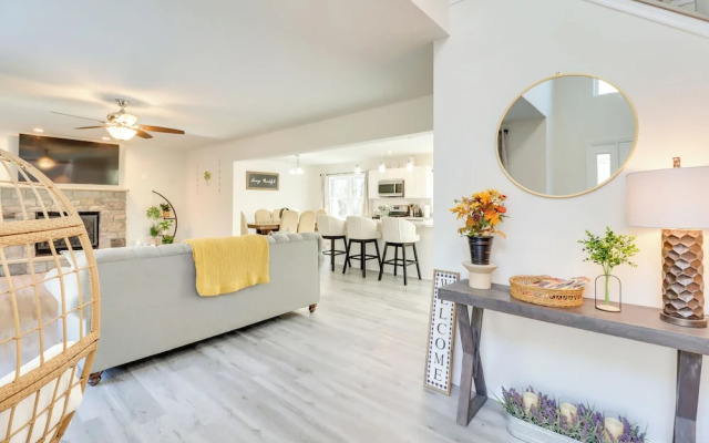 3 Mi to Kalahari: Pocono Summit Home w/ Pool Table