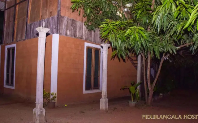 Pidurangala Hostel
