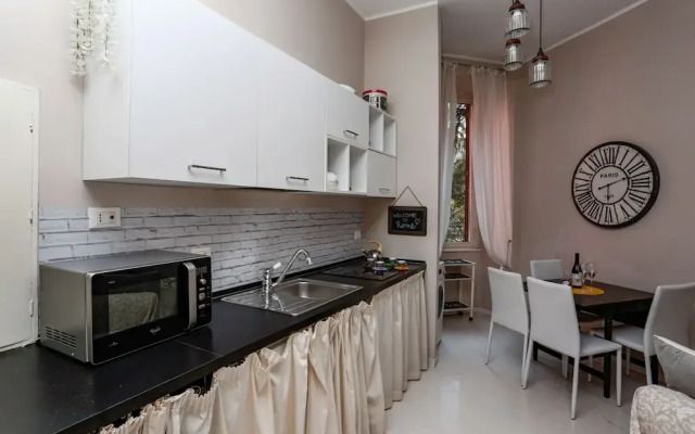 American Uni 2Br Lovely Apt