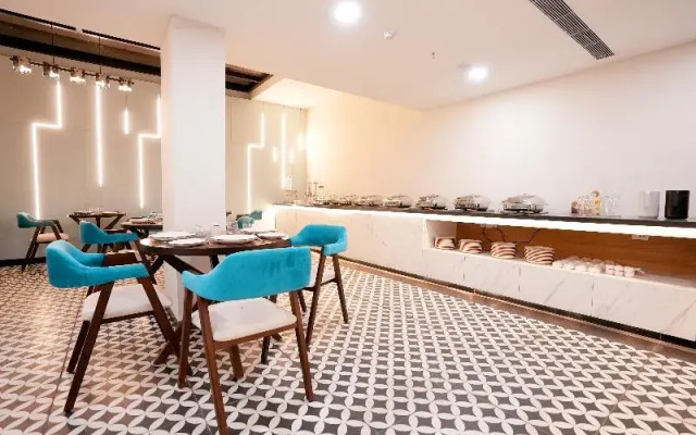 Hotel Limon Near Sector 29, Gurgaon