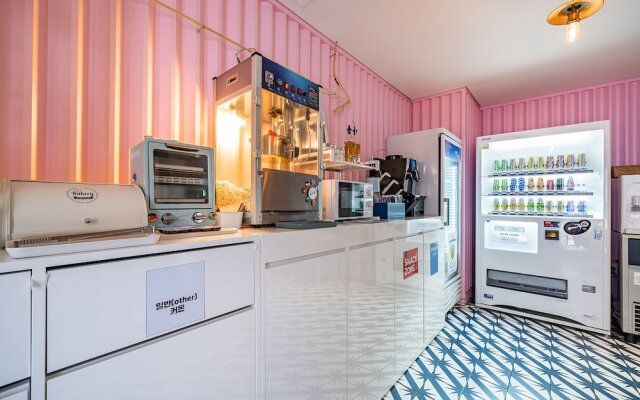 Jamsil Eppeuda Hotel