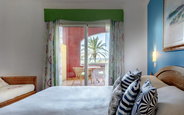 Cruccuris Resort Adults Only