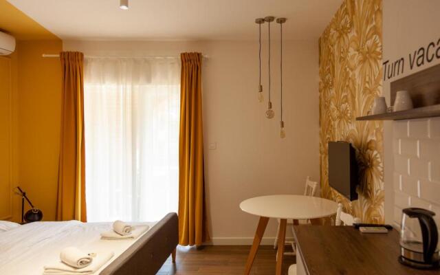 Mom`s House
